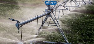 8000series-valley-irrigation